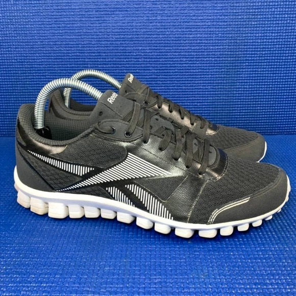 REEBOK REALFLEX RUN 2 Women`s Size 8.5 Black White Running Shoes J89776 - Picture 3 of 8
